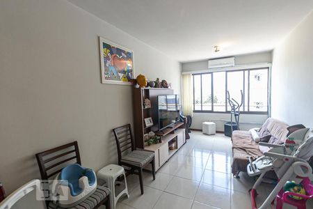 Apartamento à venda com 72m², 2 quartos e 1 vagaSala