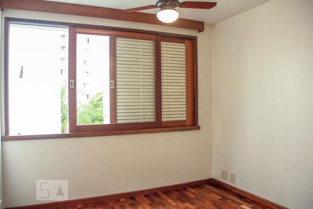 Quarto 1 de apartamento para alugar com 3 quartos, 109m² em Jardim Europa, São Paulo