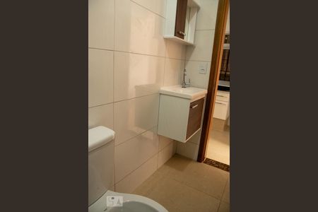 Banheiro de apartamento para alugar com 1 quarto, 45m² em Vila Maria Alta, São Paulo