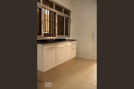 Cozinha de apartamento para alugar com 1 quarto, 45m² em Vila Maria Alta, São Paulo