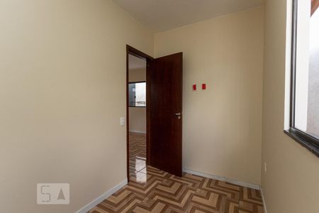 Quarto 1 de casa para alugar com 2 quartos, 60m² em Capão da Imbuia, São José dos Pinhais