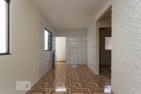 Sala/Cozinha de casa para alugar com 2 quartos, 60m² em Capão da Imbuia, São José dos Pinhais