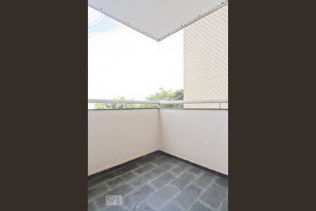 Varanda de apartamento para alugar com 3 quartos, 72m² em Jardim das Laranjeiras, São Paulo