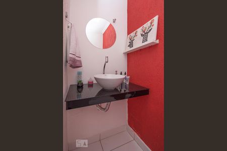 Lavabo de apartamento para alugar com 2 quartos, 65m² em Perdizes, São Paulo