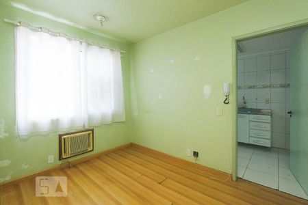 SALA de apartamento para alugar com 2 quartos, 55m² em Morro Santana, Porto Alegre