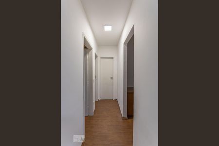 Corredor de apartamento à venda com 3 quartos, 70m² em Perdizes, São Paulo