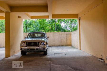 Garagem de apartamento à venda com 2 quartos, 60m² em Santa Tereza, Porto Alegre