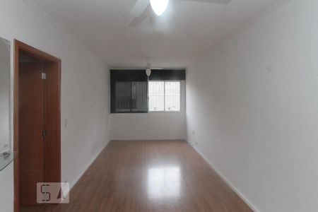 Sala de apartamento para alugar com 2 quartos, 65m² em Vila Santa Clara, São Paulo
