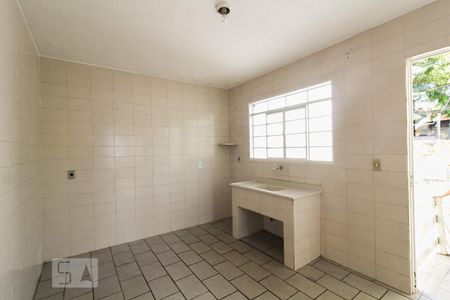 Cozinha de casa para alugar com 1 quarto, 90m² em Jardim Santa Fe, Sorocaba