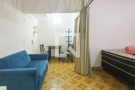 Sala de apartamento para alugar com 1 quarto, 60m² em Jardim Las Palmas, Guarujá