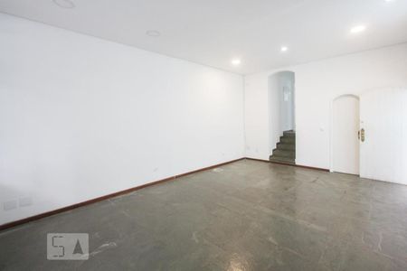 Casa para alugar com 140m², 3 quartos e 2 vagasSala