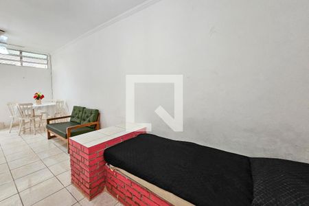 Sala de apartamento para alugar com 2 quartos, 75m² em Jardim Praiano, Guarujá