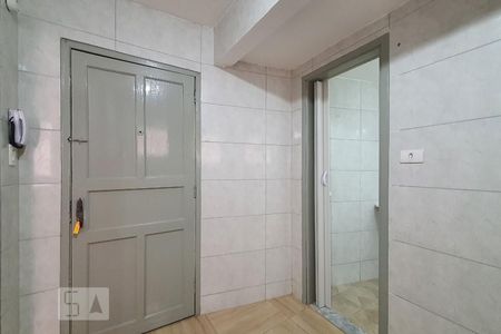 Cozinha de kitnet/studio para alugar com 1 quarto, 25m² em Liberdade, São Paulo