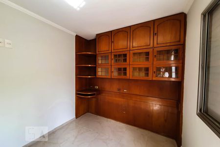 Quarto 1 de apartamento para alugar com 2 quartos, 55m² em Bosque da Saúde, São Paulo