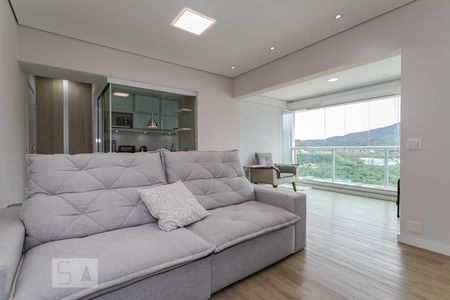 Sala de apartamento para alugar com 2 quartos, 70m² em Vila Mogilar, Mogi das Cruzes