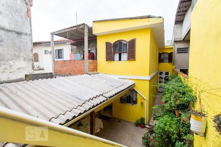 Quintal de casa à venda com 3 quartos, 210m² em Rochdale, Osasco