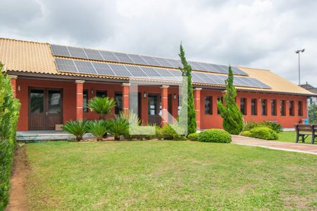 Casa de condomínio à venda com 240m², 4 quartos e 3 vagas Casa de condomínio à venda com 240m², 4 quartos e 3 vagasÁrea comum - Salão de festas