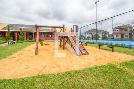 Casa de condomínio à venda com 240m², 4 quartos e 3 vagas Casa de condomínio à venda com 240m², 4 quartos e 3 vagasÁrea comum - Playground