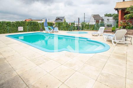 Casa de condomínio à venda com 240m², 4 quartos e 3 vagas Casa de condomínio à venda com 240m², 4 quartos e 3 vagasÁrea comum - Piscina