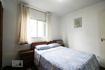 Suíte  de apartamento à venda com 3 quartos, 82m² em Vila Olímpia, São Paulo