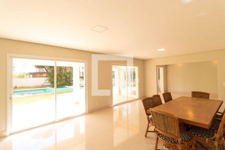 Sala de casa de condomínio para alugar com 7 quartos, 1076m² em Parque Nova Campinas, Campinas