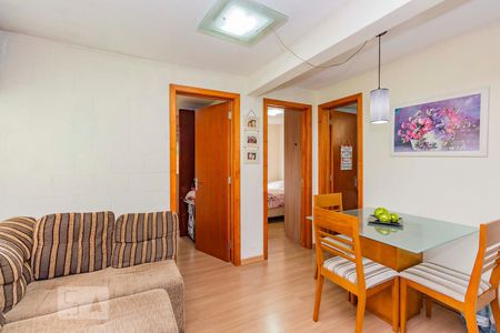 Sala  de apartamento à venda com 2 quartos, 45m² em Rubem Berta, Porto Alegre