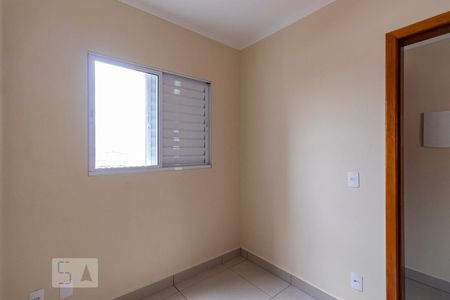 Quarto 1 de apartamento para alugar com 2 quartos, 40m² em Vila Marte, São Paulo