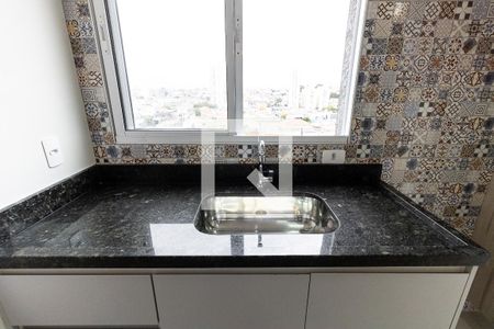 Cozinha de apartamento para alugar com 1 quarto, 35m² em Vila Marte, São Paulo