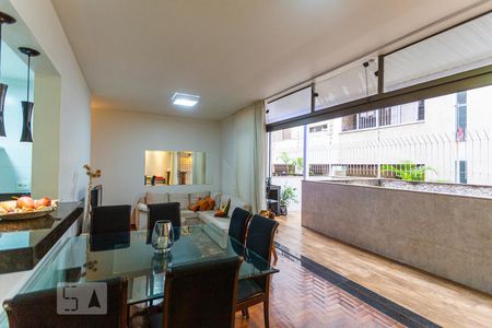 Sala de apartamento para alugar com 3 quartos, 110m² em Sion, Belo Horizonte