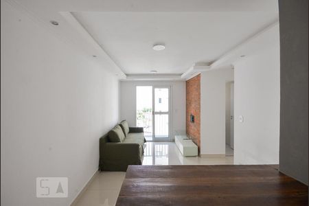 Sala de apartamento para alugar com 2 quartos, 48m² em Jardim Santa Luzia, São Paulo