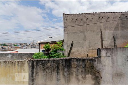 Vista Quarto 1 de casa de condomínio para alugar com 2 quartos, 65m² em Vila Araguaia, São Paulo