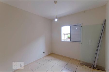 Quarto 1 de casa de condomínio para alugar com 2 quartos, 65m² em Vila Araguaia, São Paulo