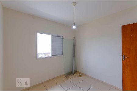 Quarto 1 de casa de condomínio para alugar com 2 quartos, 65m² em Vila Araguaia, São Paulo