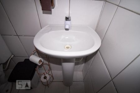 Lavabo de casa para alugar com 2 quartos, 140m² em Vila Fátima, São Paulo