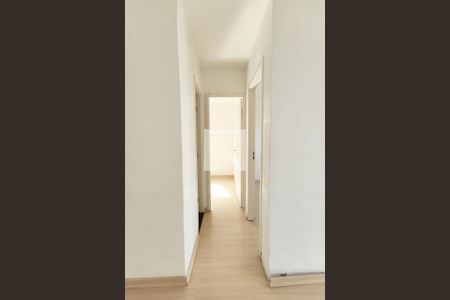 Corredor de apartamento para alugar com 3 quartos, 53m² em Santos Dumont, São Leopoldo