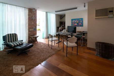Sala de apartamento para alugar com 1 quarto, 160m² em Recreio dos Bandeirantes, Rio de Janeiro