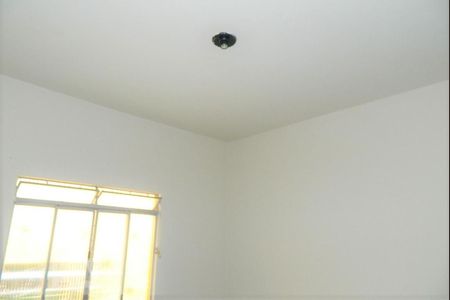 Quarto 2 de casa para alugar com 2 quartos, 100m² em Lagoinha Leblon (venda Nova), Belo Horizonte