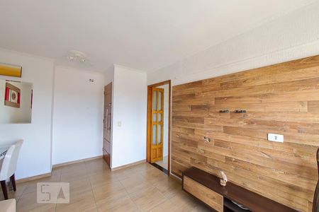 Sala de apartamento para alugar com 2 quartos, 45m² em Jardim Vila Galvão, Guarulhos