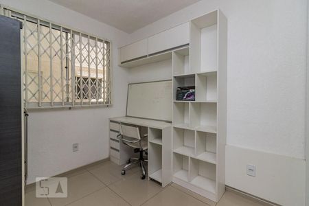 Dormitório de apartamento à venda com 2 quartos, 45m² em Cavalhada, Porto Alegre