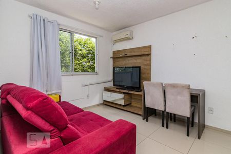 Sala de apartamento à venda com 2 quartos, 45m² em Cavalhada, Porto Alegre
