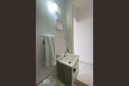 Lavabo de casa à venda com 2 quartos, 75m² em Jardim Monte Kemel, São Paulo