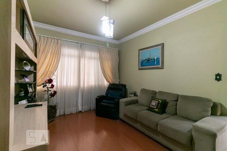 Sala de casa à venda com 4 quartos, 184m² em Vila Campestre, São Paulo