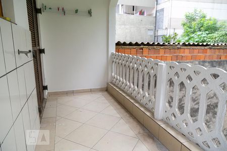 Varanda da sala de casa para alugar com 2 quartos, 70m² em Vila Augusta, Guarulhos