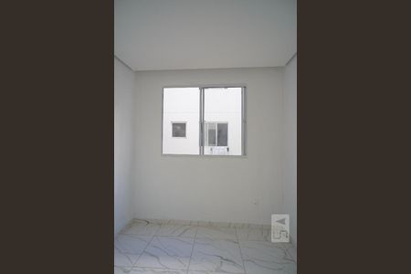 Quarto 1 de apartamento para alugar com 2 quartos, 41m² em Rubem Berta, Porto Alegre