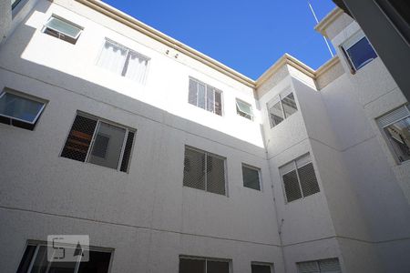 Quarto 1 - Vista de apartamento para alugar com 2 quartos, 41m² em Rubem Berta, Porto Alegre