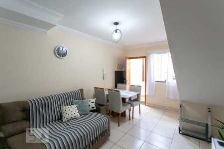 Sala de casa de condomínio à venda com 2 quartos, 76m² em Jaqueline, Belo Horizonte