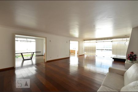 Sala de casa à venda com 3 quartos, 750m² em Planalto Paulista, São Paulo