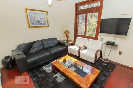 Sala 2 ambientes de apartamento para alugar com 2 quartos, 150m² em Mont’serrat, Porto Alegre