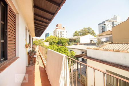 Varanda de casa à venda com 3 quartos, 363m² em Rio Branco, Porto Alegre