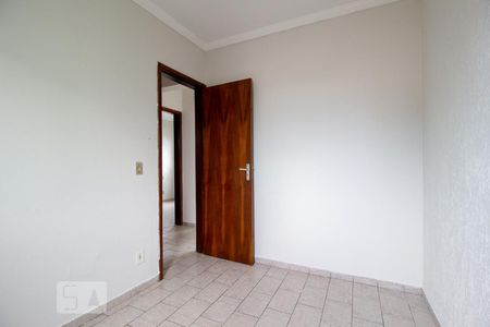 Quarto 1 de apartamento para alugar com 3 quartos, 60m² em Brasil, Uberlândia